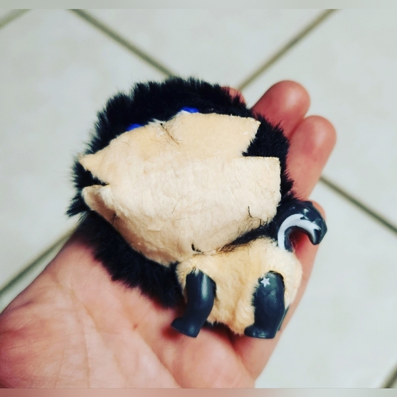 LOL Surprise Dolls Under Wraps Eye Spy Series CC Cheer Family - Picture 6 of 9